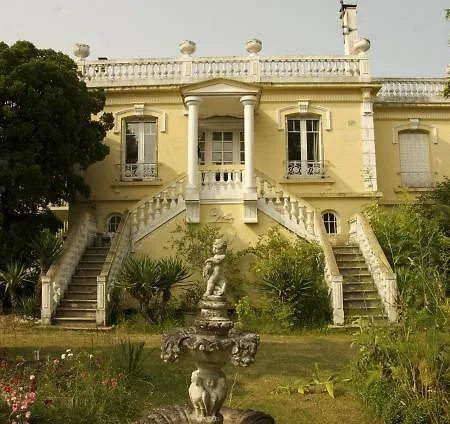 Oda ve Kahvaltı Au Trianon D'auvers
